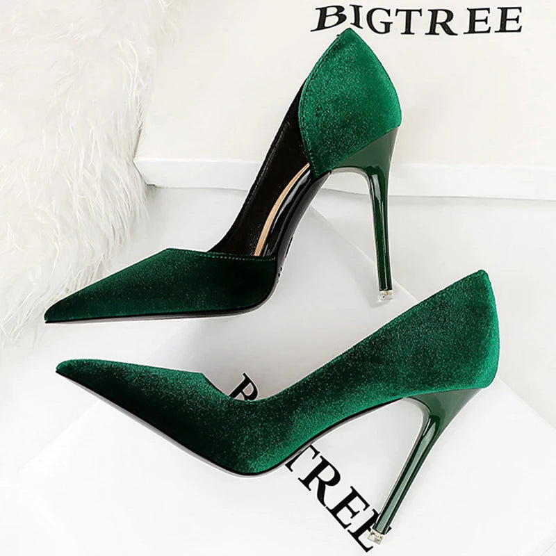 Suede Stiletto Pumps – Luxe High Heels for Parties & Beyond