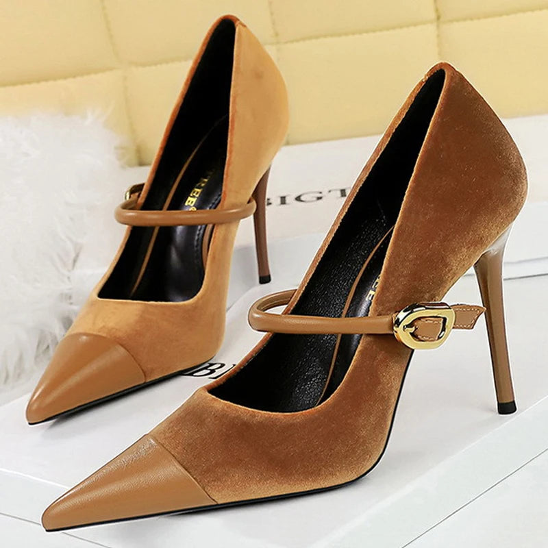 Buckle Pointed Suede Stilettos – Chic High Heels in 7cm & 10cm