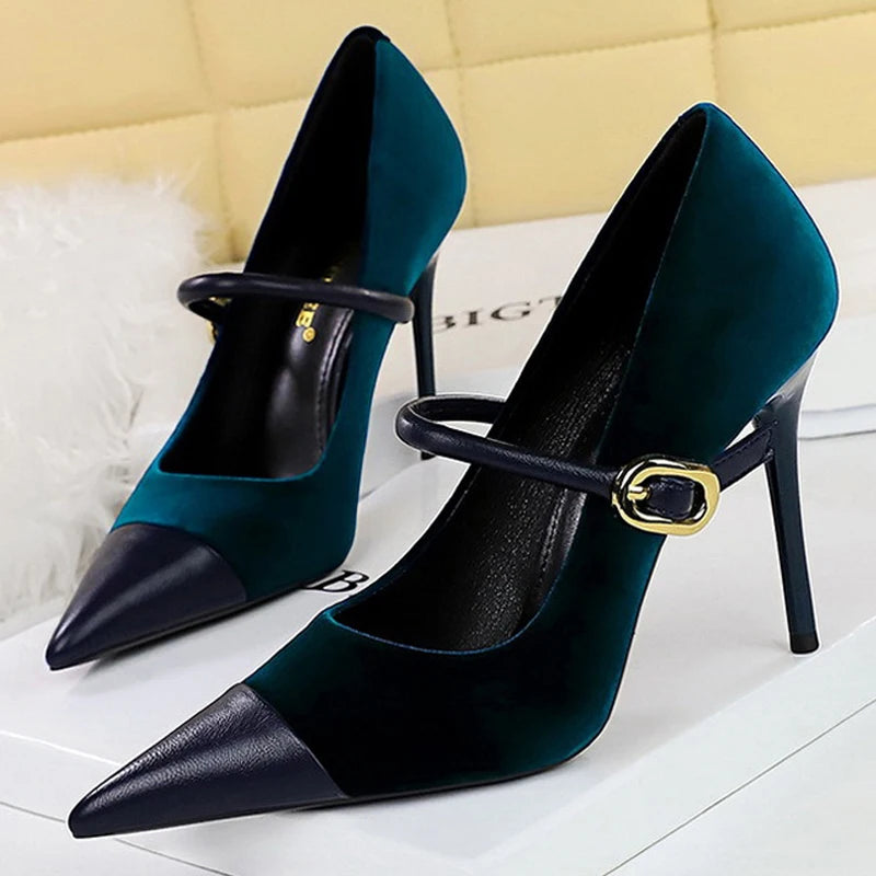 Buckle Pointed Suede Stilettos – Chic High Heels in 7cm & 10cm