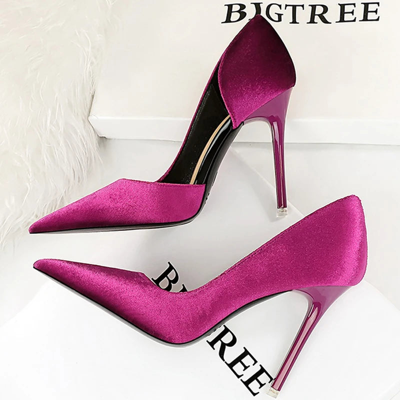 Suede Stiletto Pumps – Luxe High Heels for Parties & Beyond